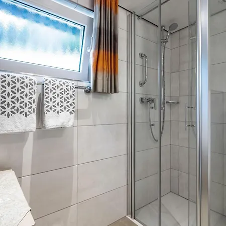 Modern In Oberkirchen With Garden, Cleaning Included *